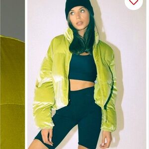 FABLETICS WANDER VELOUR CROPPED PUFFER JACKET !